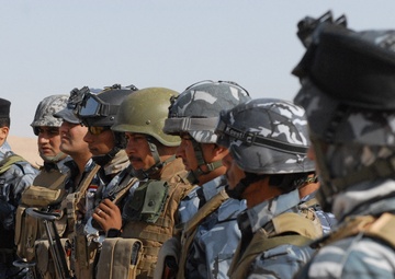 Behind the wheel: USD-C Soldiers teach Iraqi Police defensive driving