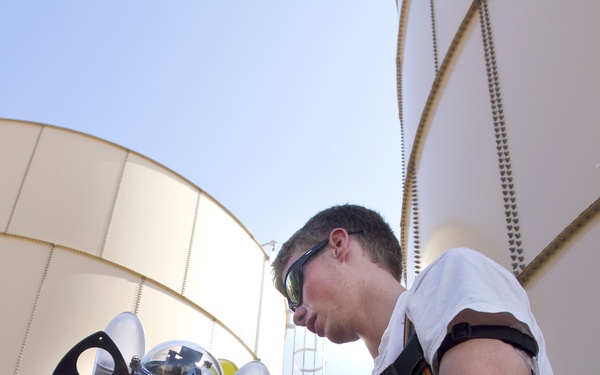 Robotic inspection of water tanks