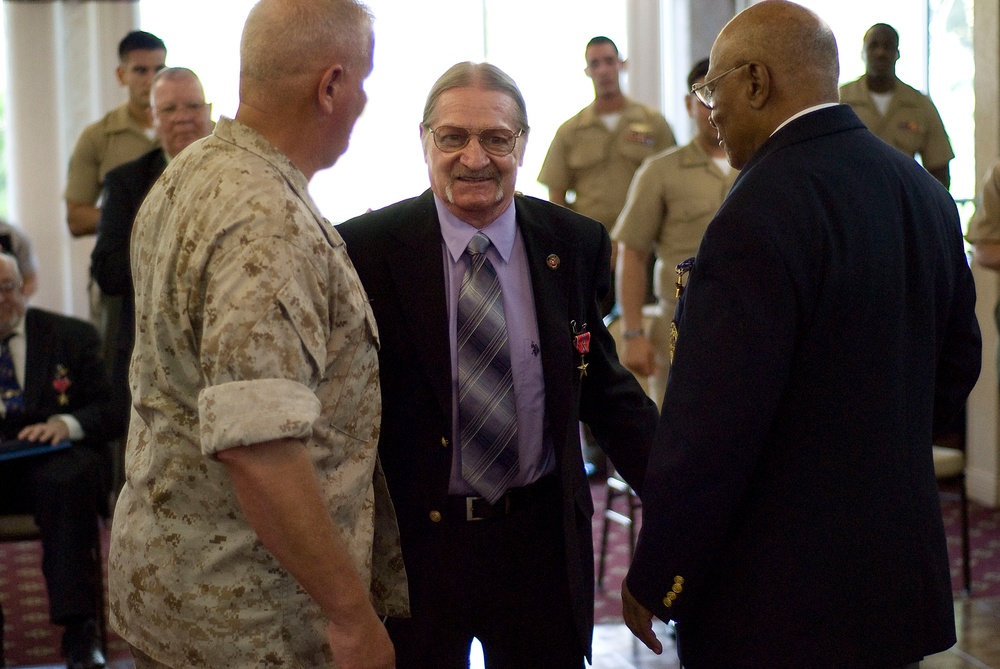 Force Recon Marines awarded for valor 43 years later