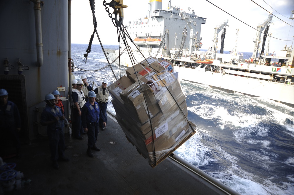 USS Harpers Ferry Replenishes Tippencanoe