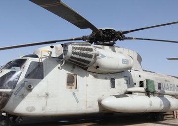 CH-53D reaches 10,000 flight hours