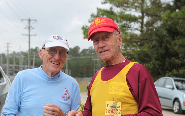 Runners participate in race to honor USMC birthday, Veterans Day