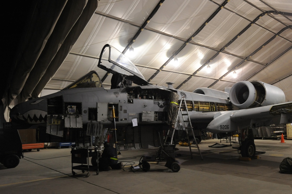 451st AMXS late night maintainers