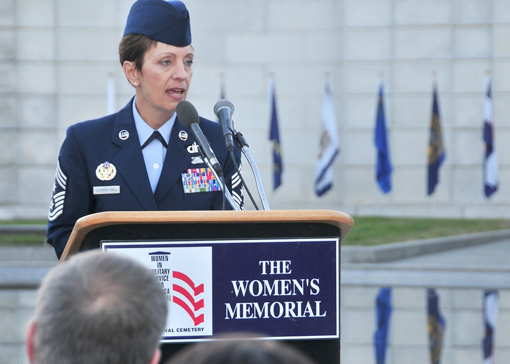 Jelinkski-Hall celebrates history of American fighting woman