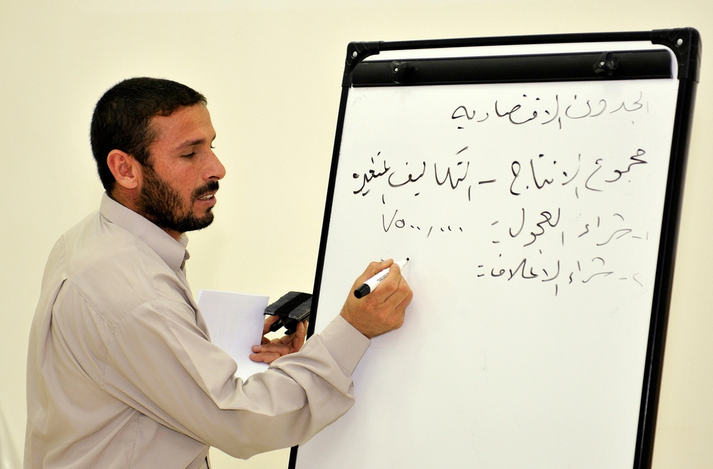 PRT, Iraqi scholars teach farming techniques