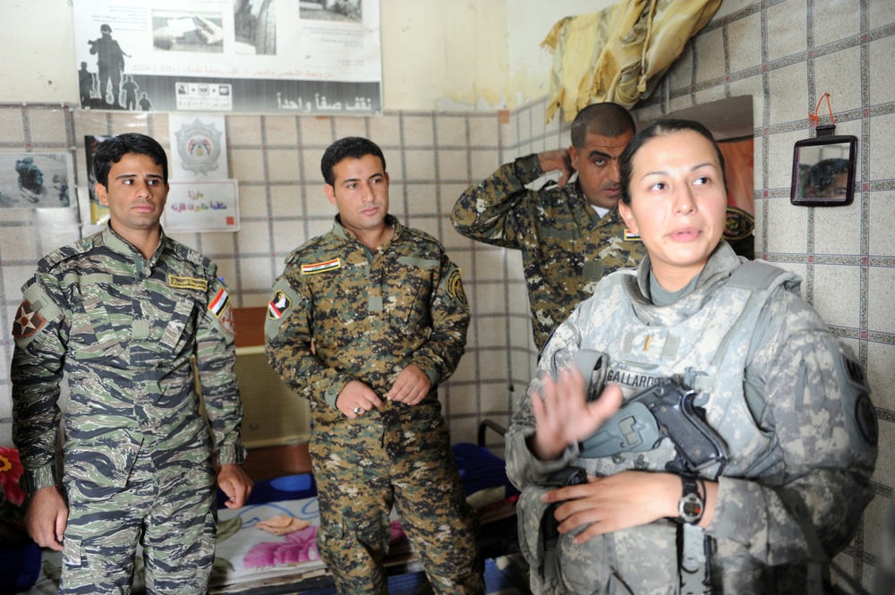 KLE in Al Qurna with Iraqi Police