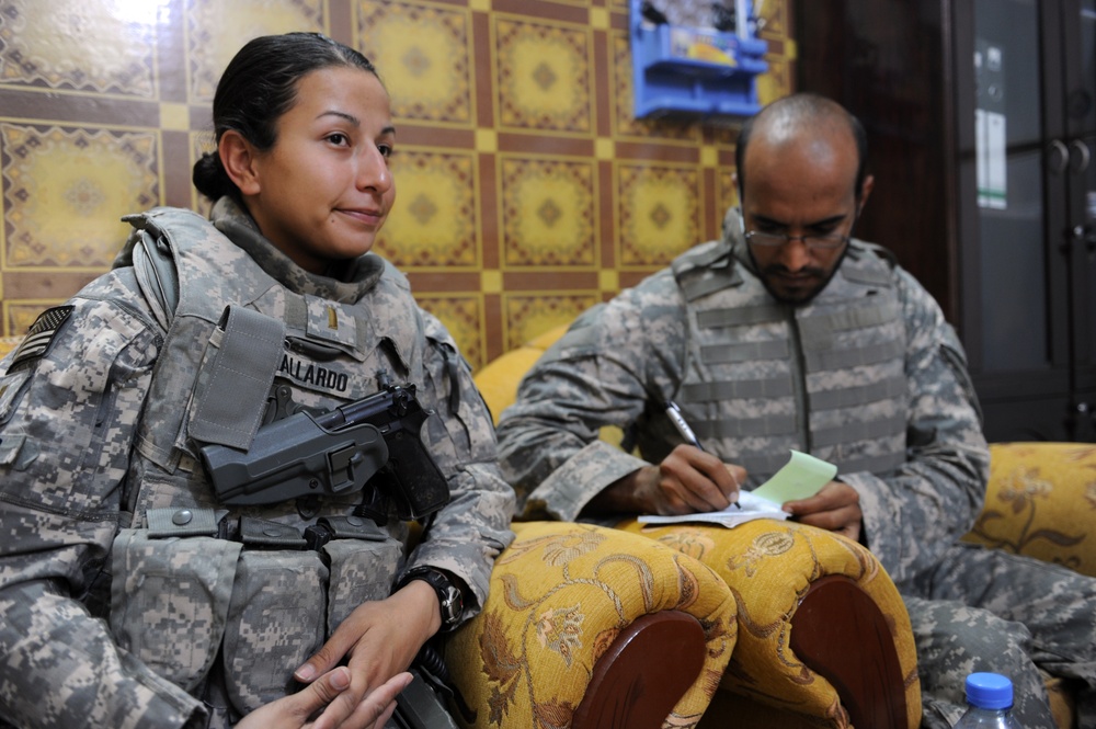 KLE in Al Qurna with Iraqi Police