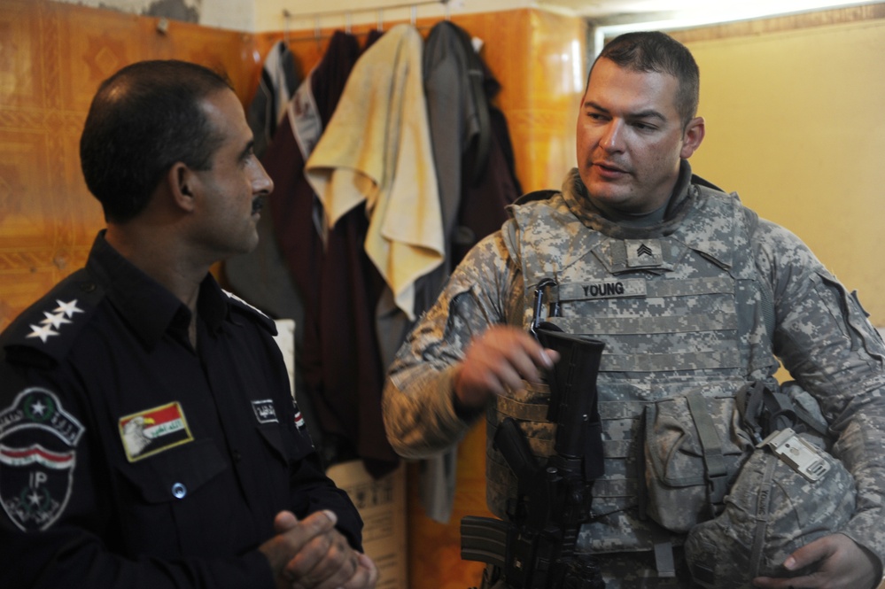 KLE in Al Qurna with Iraqi Police