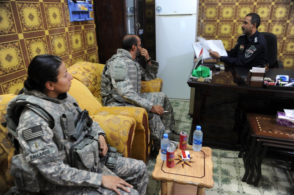 KLE in Al Qurna with Iraqi Police