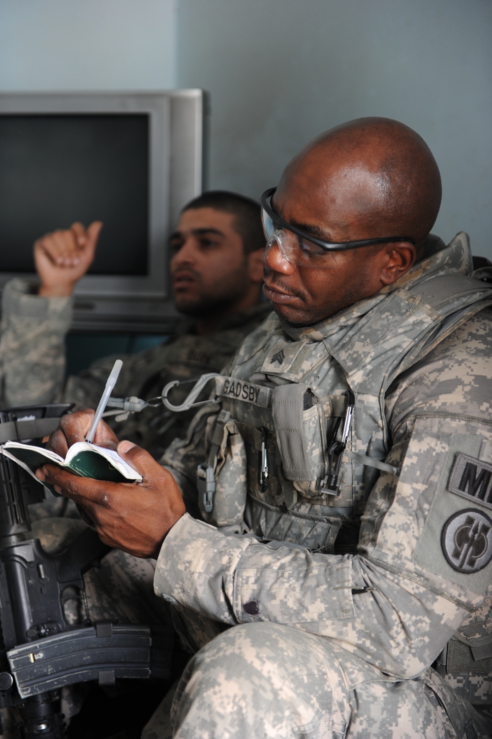 KLE in Al Maaqal with Iraq Police