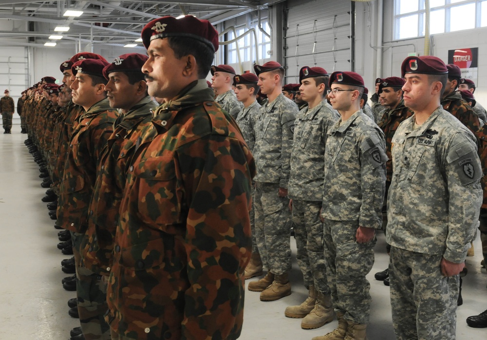 US Army Alaska, Indian army soldiers exchange jump wings during Yudh Abhyas 2010