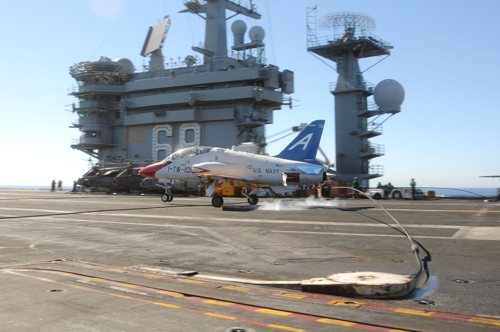 Training aircraft make carrier landings