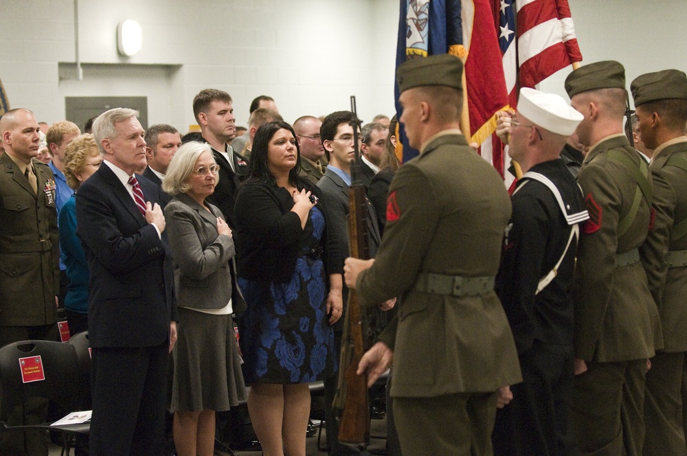 Secretary of the Navy awards Navy Cross