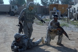 Garry Owen trains IA, Kurdish security forces