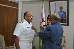 Admiral receives Djiboutian medal