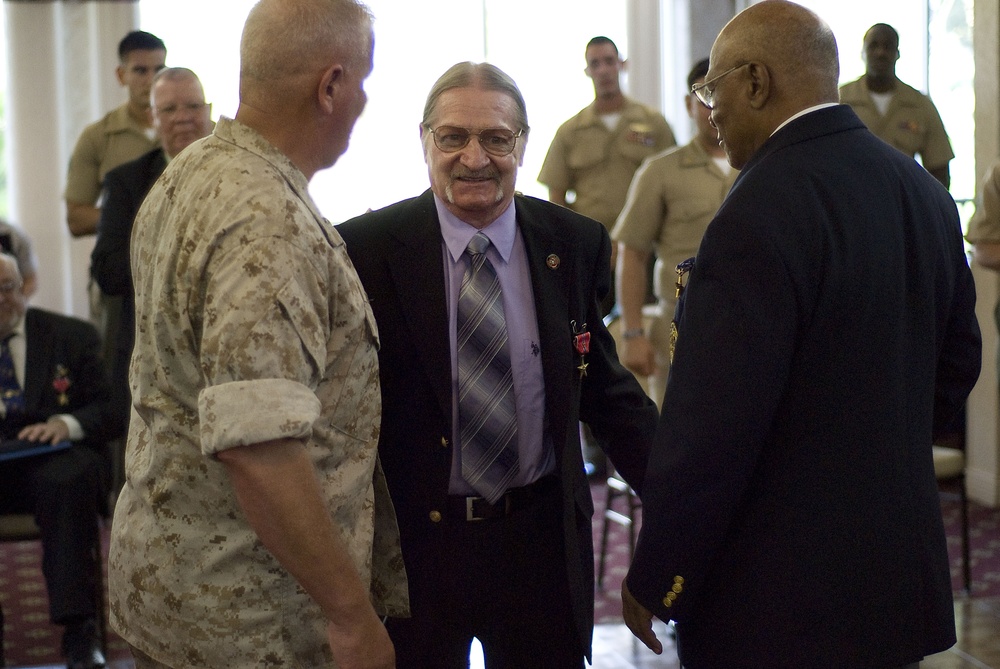 Force Recon Marines awarded for valor 43 years later