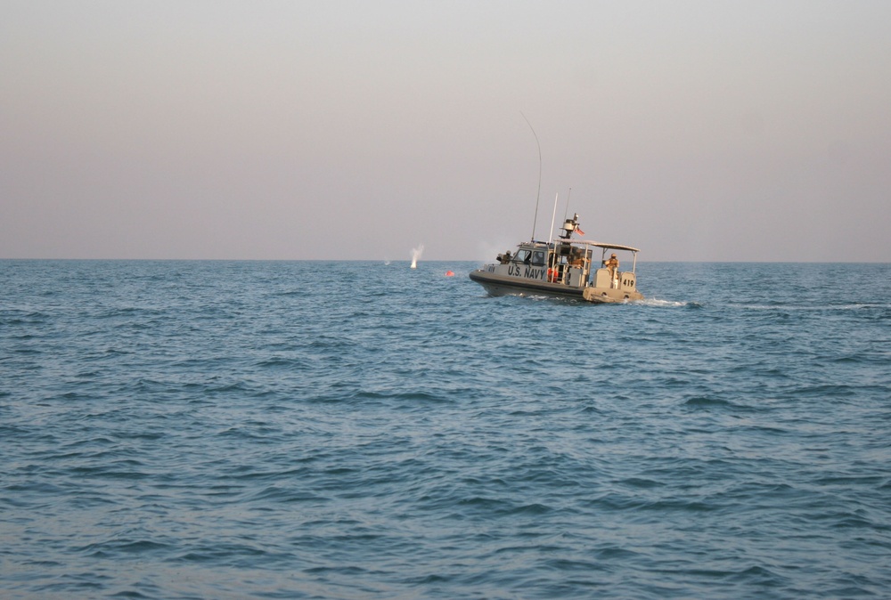 Maryland Reserve Soldiers, MESRON-9 Sailors test sea legs in joint-service water range