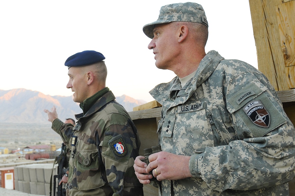 ISAF Joint Commander Visits FOB Kutschbach