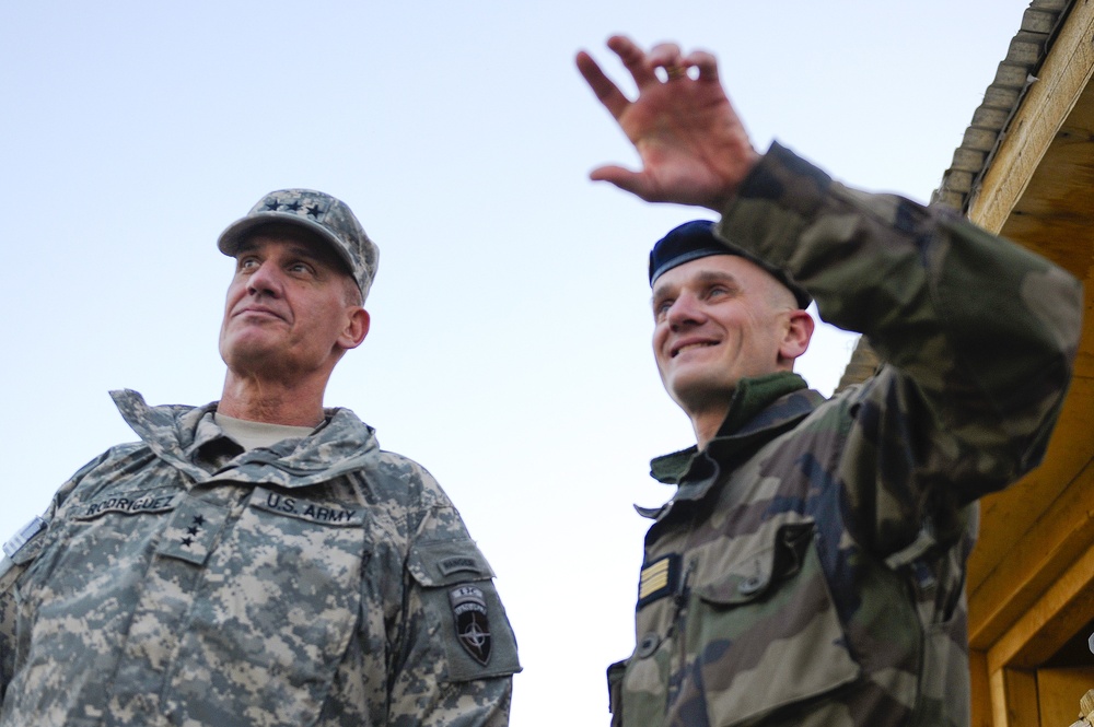 ISAF Joint Commander Visits FOB Kutschbach