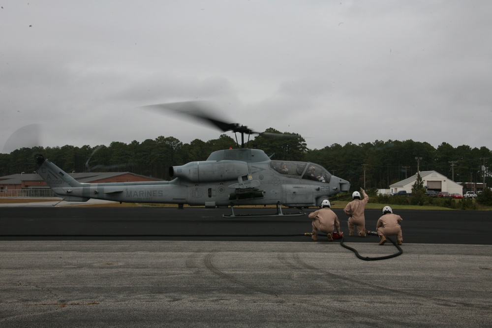 VMGR-252, HMLA-467 train in rapid refueling