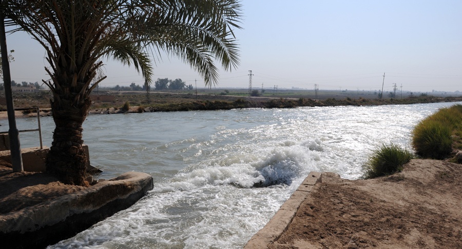 Iraqi Pumping Station rebuilt Farmers improve production flow