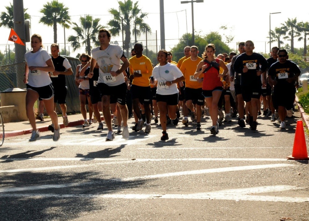 NMC San Diego Service Members Run in the Great American Smokeout 5k