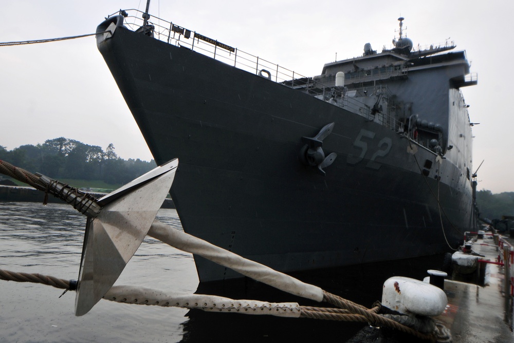 USS Pearl Harbor in Singapore