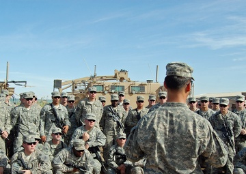 USD-C ‘Raider Brigade’ engineer company receives combat streamer