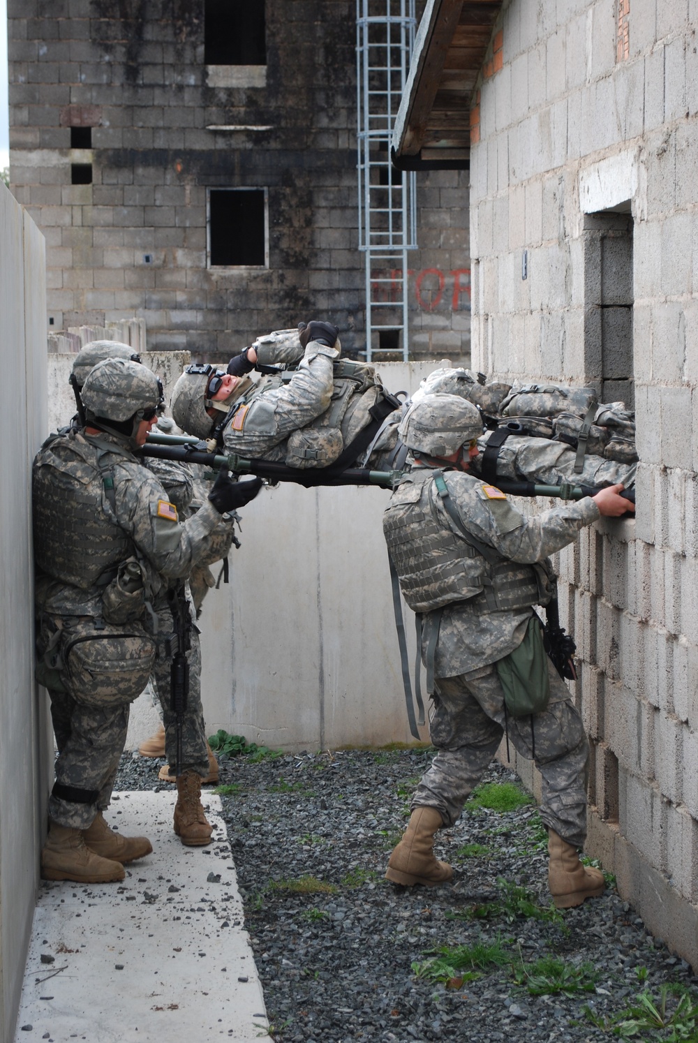 18th Engineer Brigade Soldiers conduct MOUT training