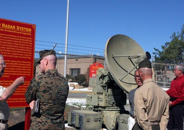 Vets keep in touch with the Corps