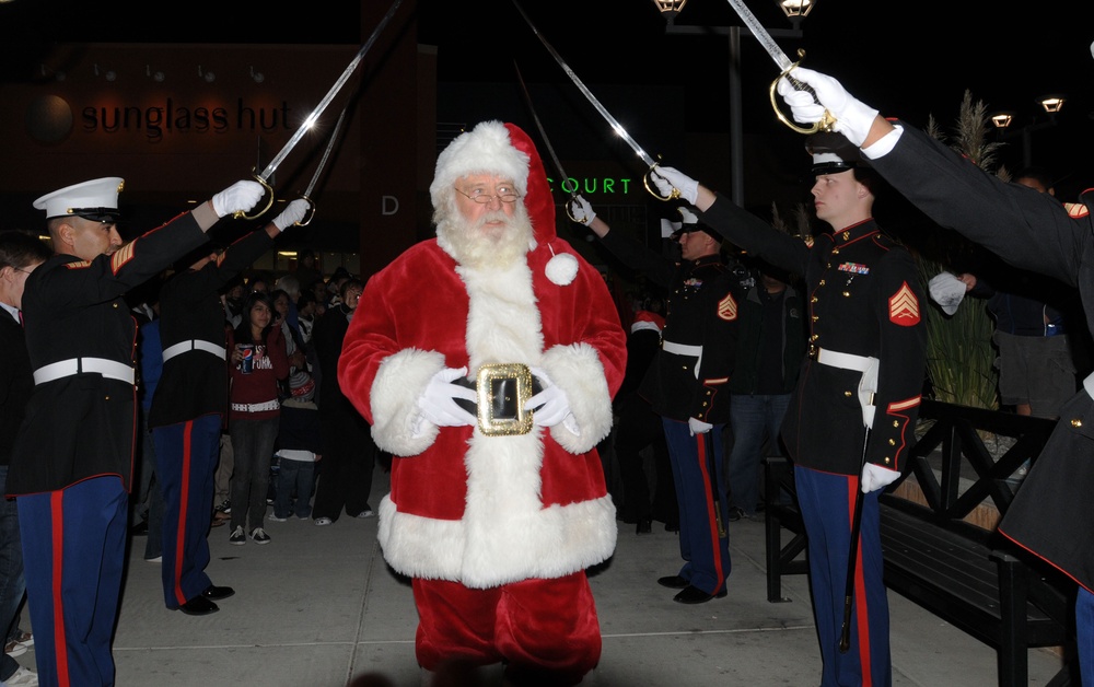 Marines bring Santa Claus