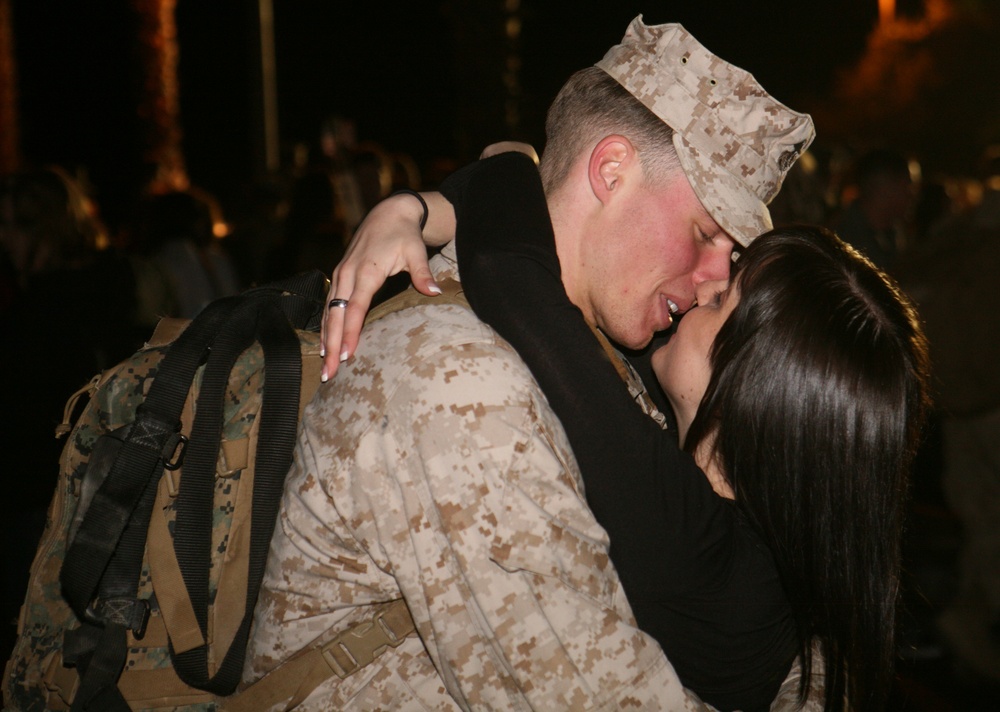 1/11 returns from Afghanistan in time for Thanksgiving