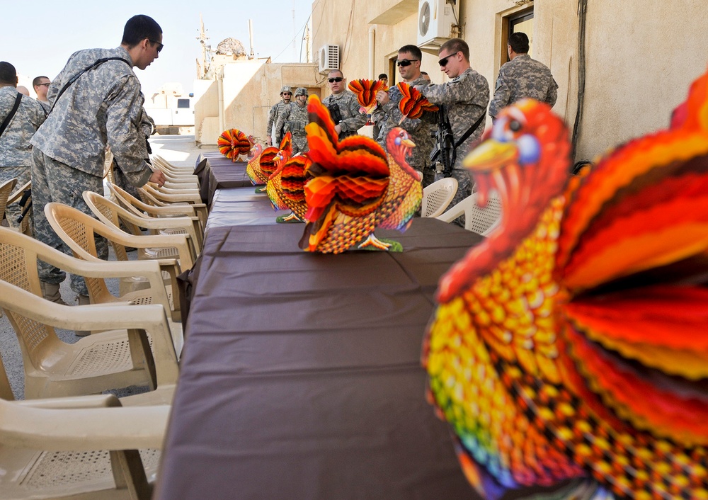 Soldiers enjoy Thanksgiving meal on remote outpost