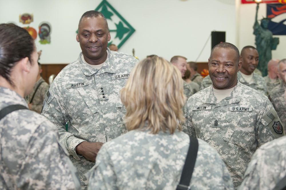 Gen. Lloyd J. Austin III visits soldiers for the holiday