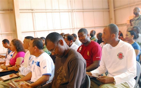 289th QM awards Honduran workers