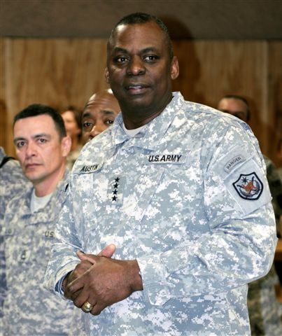 Commanding General visits Joint Base Balad