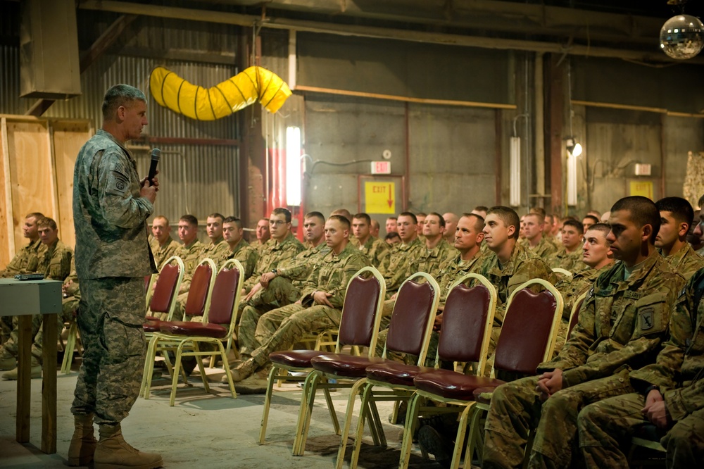 ISAF Joint Command Commander Speaks to Soldiers at Camp Phoenix