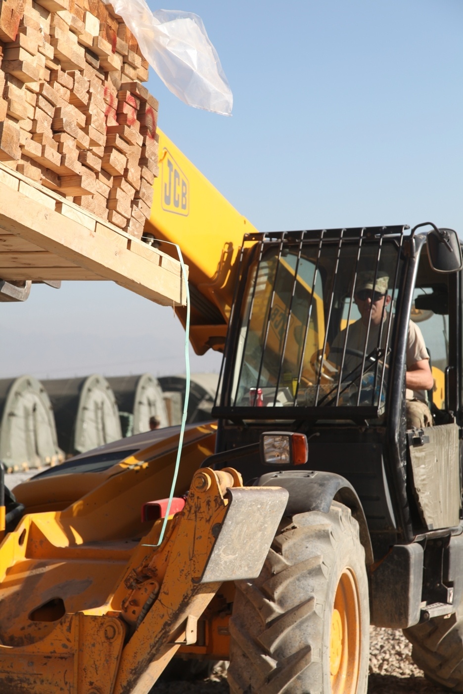 Delta Company 334 BSB takes supplies to JCOP in Jabal Saraj