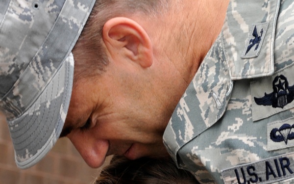 621st CRW members return home from Pakistan