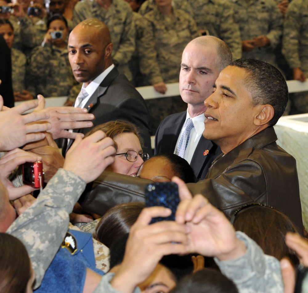 President Obama makes surprise visit to Bagram Air Field