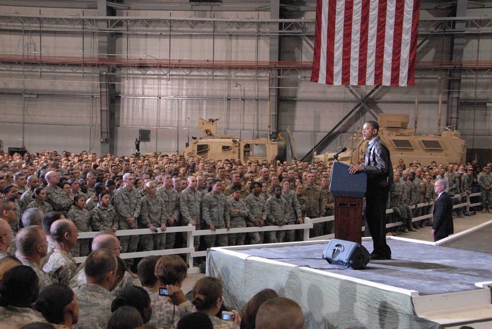 President Obama makes surprise visit to Bagram Airfield