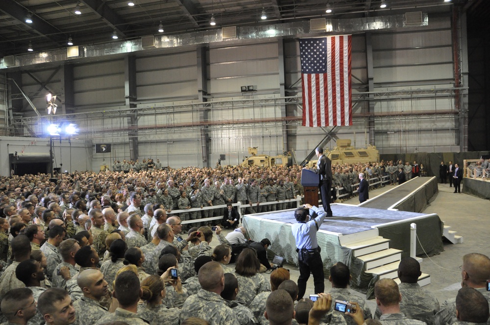 President Obama makes surprise visit to Bagram Air Field