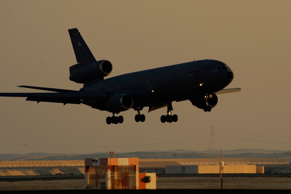 KC-10 Extender