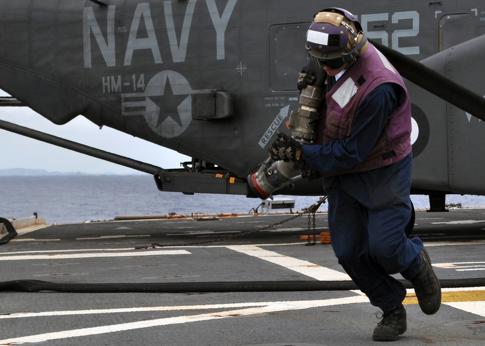 Helicopter lands on USS Denver