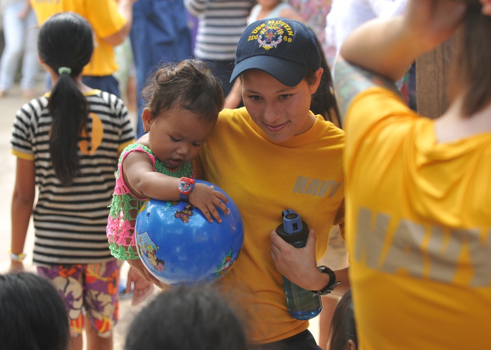 USS Mustin in Cambodia