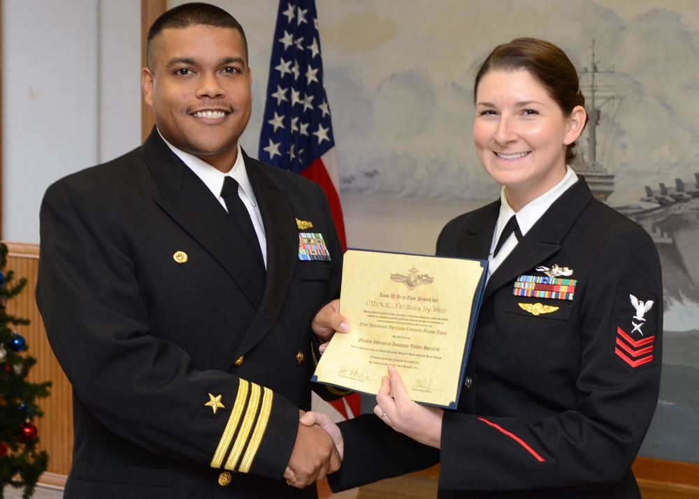 NIOC Misawa Sailor Receives Enlisted Information Dominance Warfare Specialist Badge