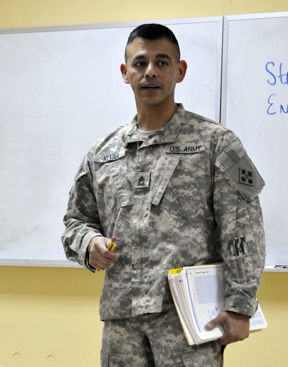 US Army aviation program candidates take AFAST exam