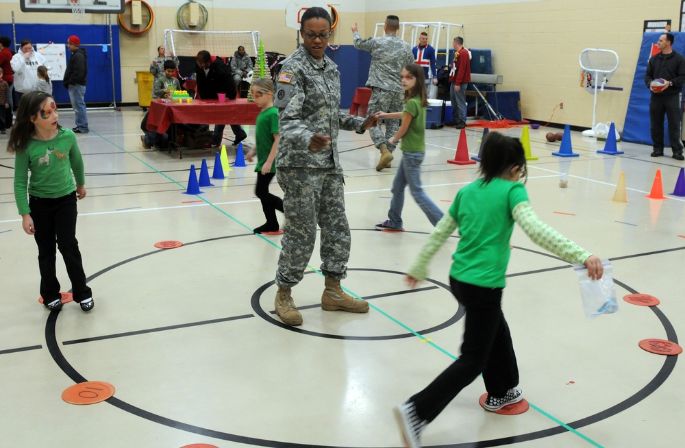 Sustainers Give Back at Pierce Elementary Winter Fest