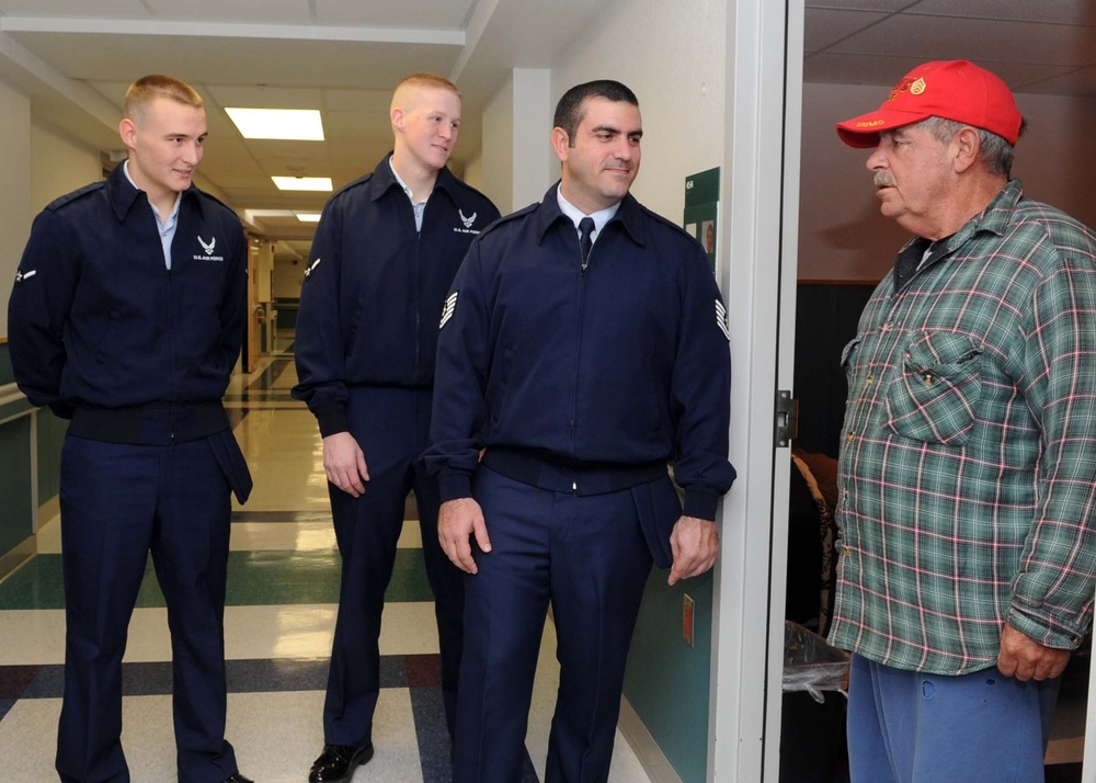 Altus AFSA chapter visits disabled vets