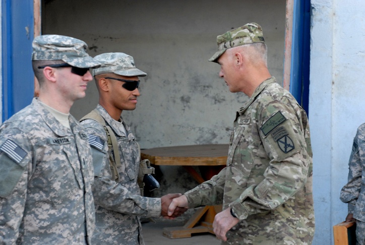 Soldiers receive Purple Heart